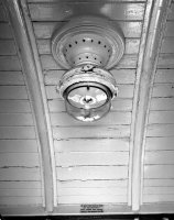 Gas lamp in the ceiling of carriage W268